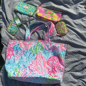Lilly Pulitzer Tote & Wallet/Case Combo
